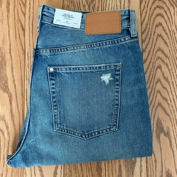 NWT Vintage Fit Distressed Jenas - Picture 1 of 6